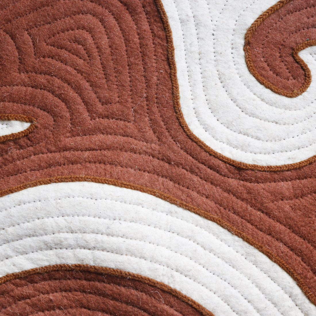 Zoom-sayat-petit-blanc