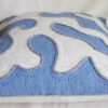 Coussins-en-laine-feutrée---Cumulus-bleu-clair-1