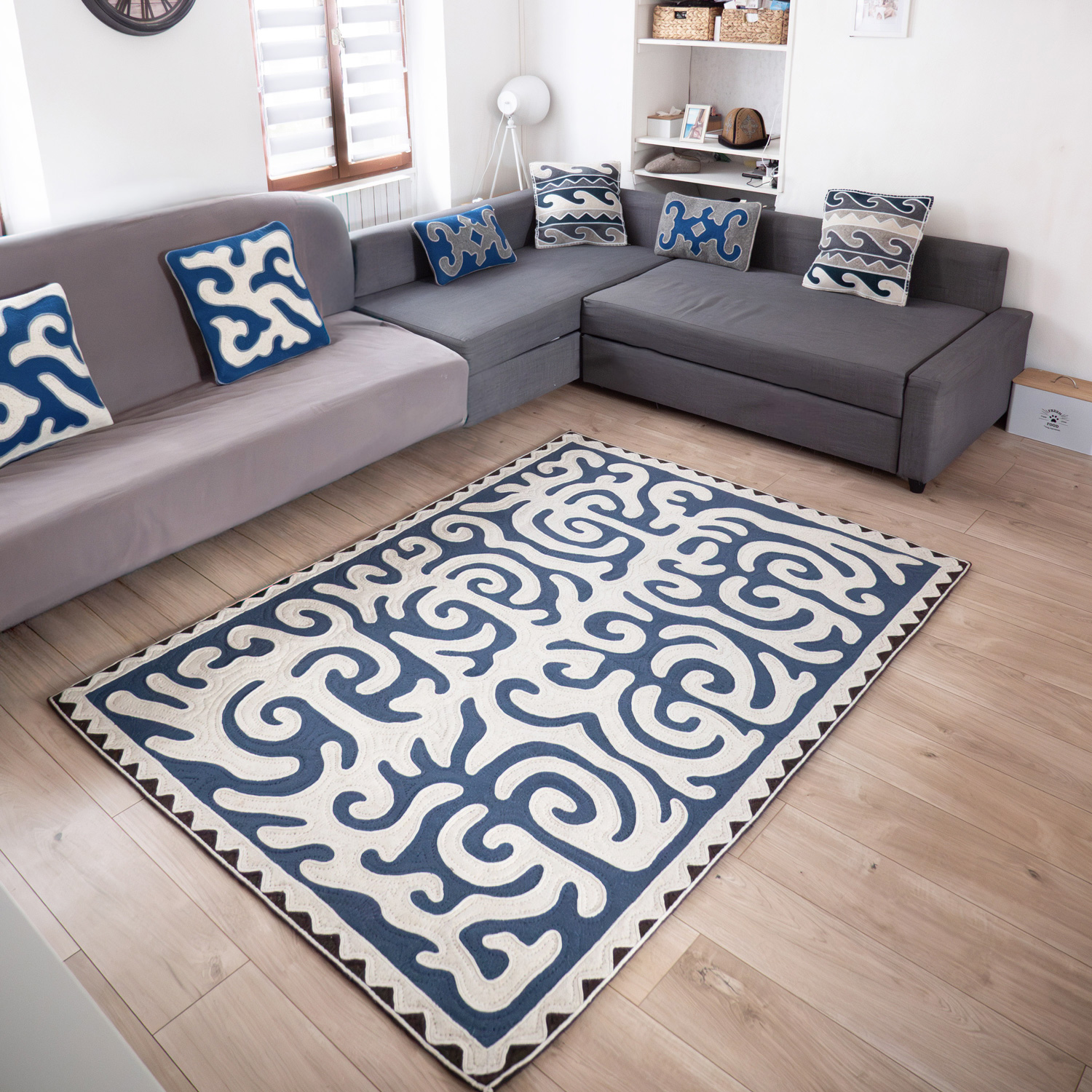Tapis-en-laine-feutrée---Astral